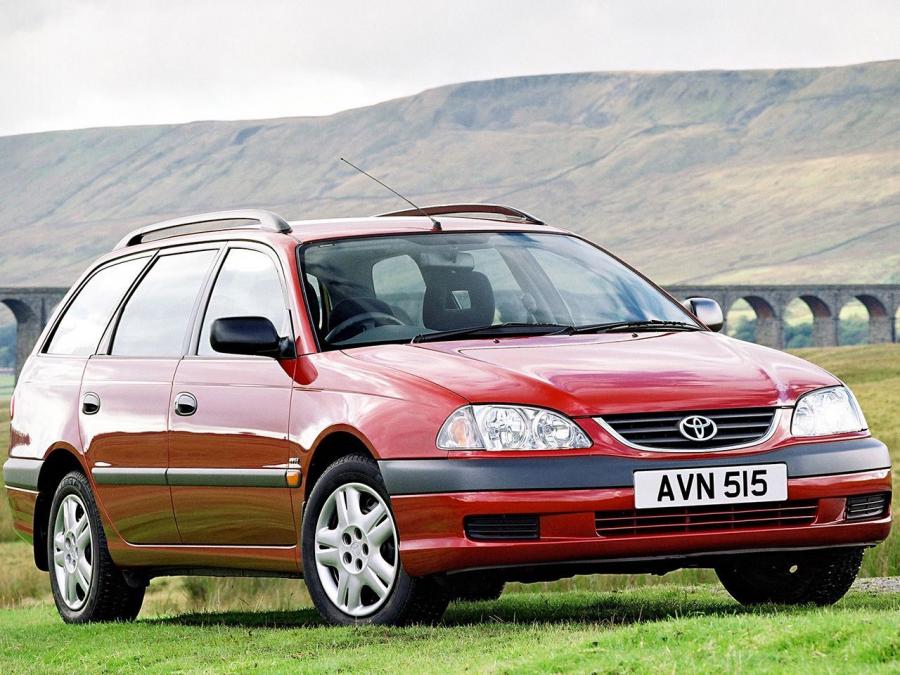  Toyota Avensis Estate 2000 года  (фото 5 из 5)